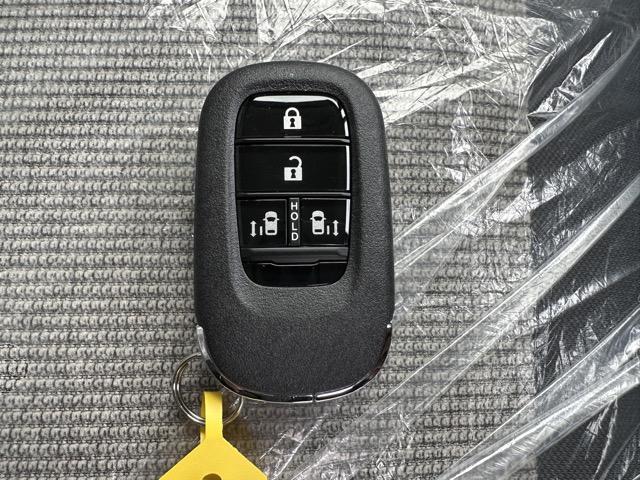 N-BOX ベースグレード コンフォートパッケージ装着車/運転席・助手席シートヒーター 電動スライドドア リアセンターアームレスト シートバックテーブル オートリトラミラー ホンダセンシング LEDヘッドライト ディーラー試乗車(29枚目)
