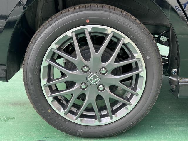 N-BOXカスタム ターボ ホンダセンシング ダイレクトプロジェクション式フルLEDヘッドライト 両側パワースライドドア 電子制御パーキングブレーキ オートブレーキホールド機能 運転席&助手席シートヒーター 届出済未使用車(14枚目)