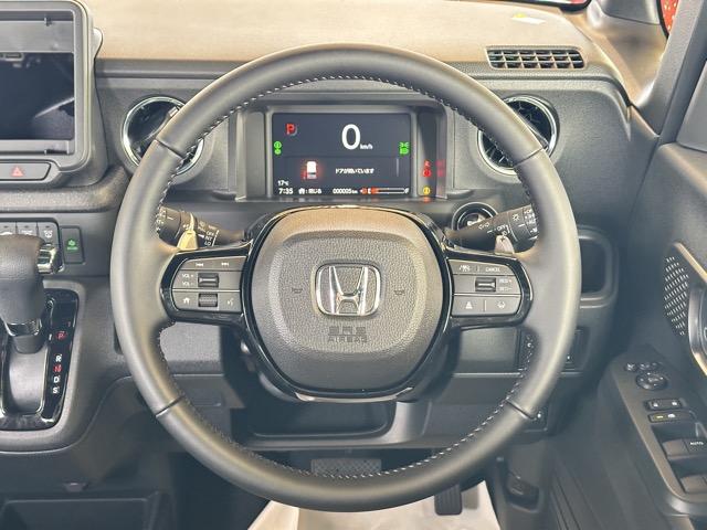 N-BOXカスタム ターボ ホンダセンシング ダイレクトプロジェクション式フルLEDヘッドライト LEDフォグランプ 両側パワースライドドア 電子制御パーキングブレーキ オートブレーキホールド機能 シートヒーター 届出済未使用車(9枚目)