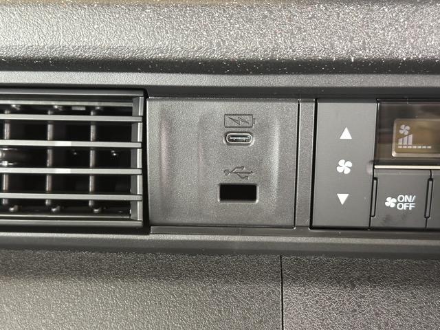 N-BOXカスタム ターボ ホンダセンシング ダイレクトプロジェクション式フルLEDヘッドライト LEDフォグランプ 両側パワースライドドア 電子制御パーキングブレーキ オートブレーキホールド機能 シートヒーター 届出済未使用車(21枚目)