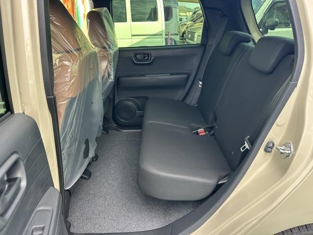 N-ONE オリジナルスタイルプラスアーバン 特別仕様車 ホンダセンシング フルLEDヘッドライト 電子制御パーキングブレーキ オートブレーキホールド機能 運転席&助手席シートヒーター 充電用USBジャック スマートキー 届出済未使用車(7枚目)