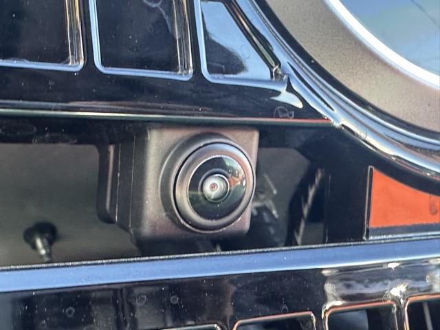 キャラバン ロンググランドプレミアムＧＸ　ディーゼル車　４ＷＤ　スマートキー　ＬＥＤヘッドライト　両側スライドドア　フルオートエアコン　シートヒーター　アラウンドビューモニター　デジタルインナーミラー　革巻きハンドル　登録済未使用車（29枚目）