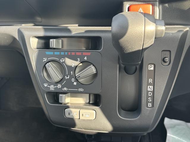 ミライース L SAIII ナビゲーション バックカメラ キーレス 前後パワーウィンドー 衝突被害軽減ブレーキ クリアランスソナー オートマチックハイビーム アイドリングストップ オートライト エアコン パワステ(15枚目)