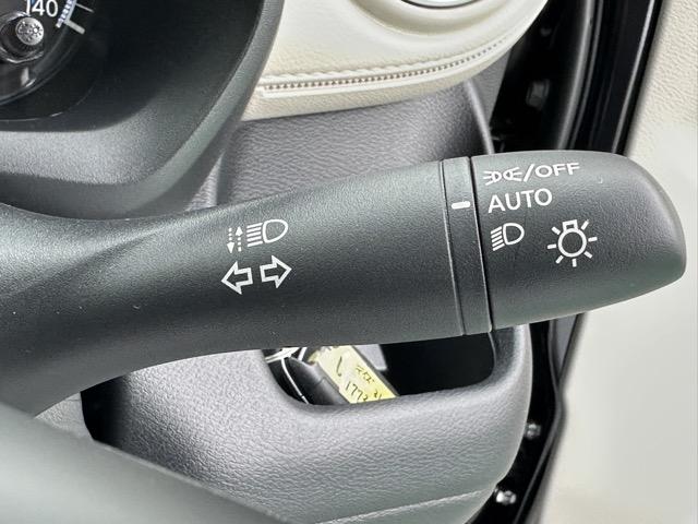 デイズ Ｘ　スマートキー　バックカメラ　フルオートエアコン　ＵＳＢ充電ソケット　電動格納ドアミラー　前後パワーウィンドー　ベンチシート　衝突被害軽減ブレーキ　アイドリングストップ　オートライト（24枚目）