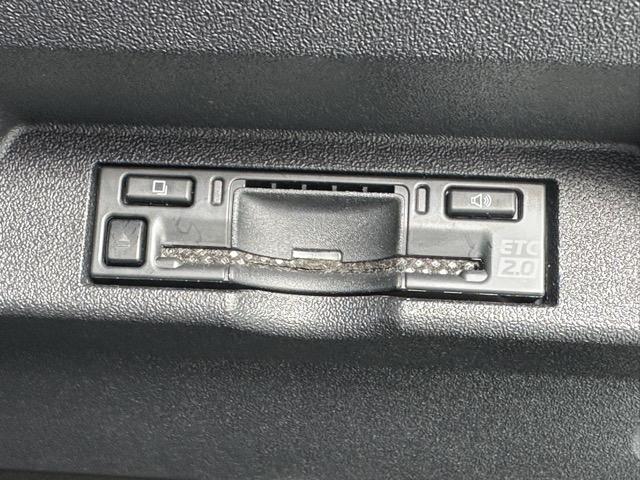 カーナビ本体￥４９，０００円〜工賃￥１７，０００円（取付キット等含む）で取付できます。お客様に必要なカーナビも、当店取り扱いカーナビ１０種類の中からご提案いたします！