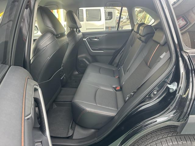 ＲＡＶ４ アドベンチャー　４ＷＤ　純正ディスプレイオーディオ　パノラマカメラ　ＥＴＣ　スマートキー　ＬＥＤヘッドライト　フルオートエアコン　シートヒーター＆ベンチレーション　革巻きハンドル　オートクルーズコントロール（7枚目）
