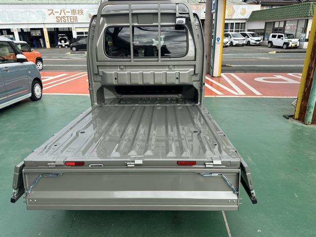 スーパーキャリイ X 2WD 4AT キーレス LEDヘッドライト 作業灯 電動格納ドアミラー パワーウィンドー ルーフコンソール 衝突被害軽減ブレーキ アイドリングストップ フォグランプ オートライト 届出済未使用車(13枚目)