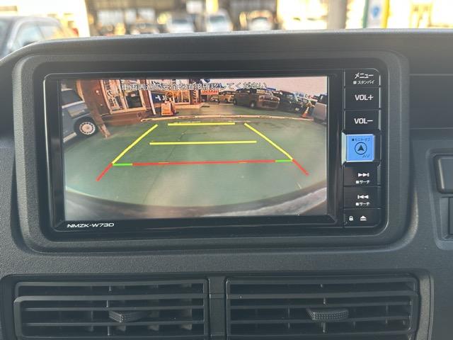 ハイゼットカーゴ クルーズ　５ＭＴ　純正ナビゲーション　バックカメラ　キーレス　両側スライドドア　電動格納ドアミラー　パワーウィンドー　ルーフコンソール　衝突被害軽減ブレーキ　アイドリングストップ　エアコン　パワステ（27枚目）