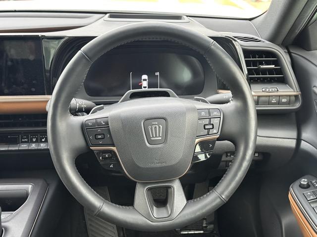 クラウンクロスオーバー ＲＳアドバンスド　純正ナビゲーション　パノラマカメラ　ＥＴＣ　シートヒーター＆ベンチレーション　パワーシート　パワーバックドア　ＡＣ１００Ｖ電源　革巻きハンドル　オートクルーズコントロール　ＬＥＤヘッドライト（9枚目）