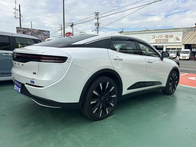 クラウンクロスオーバー ＲＳアドバンスド　純正ナビゲーション　パノラマカメラ　ＥＴＣ　シートヒーター＆ベンチレーション　パワーシート　パワーバックドア　ＡＣ１００Ｖ電源　革巻きハンドル　オートクルーズコントロール　ＬＥＤヘッドライト（15枚目）