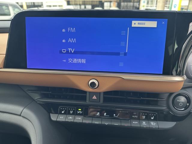クラウンクロスオーバー ＲＳアドバンスド　純正ナビゲーション　パノラマカメラ　ＥＴＣ　シートヒーター＆ベンチレーション　パワーシート　パワーバックドア　ＡＣ１００Ｖ電源　革巻きハンドル　オートクルーズコントロール　ＬＥＤヘッドライト（27枚目）