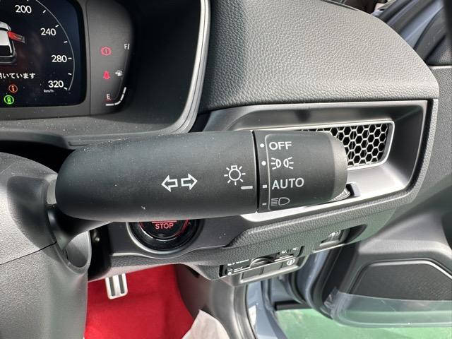 シビック タイプＲ　走行距離９ｋｍ　６ＭＴ　ＴＹＰＥ　Ｒ専用１０．２インチデジタルメーター・シート・ステアリング・リアスポイラー　レブマッチシステム　トリプルエキゾースト　Ｂｒｅｍｂｏ製ブレーキシステム　登録済未使用車（27枚目）