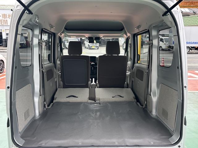 エブリイ ジョインターボ　ＣＶＴ　スマートキー　ＬＥＤヘッドライト　両側スライドドア　電動格納ドアミラー　前後パワーウィンドー　シートヒーター　ＵＳＢ充電ソケット　ルーフコンソール　衝突被害軽減ブレーキ　アイドリングストップ（13枚目）