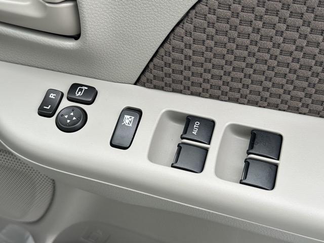 エブリイ ジョインターボ　ＣＶＴ　スマートキー　ＬＥＤヘッドライト　両側スライドドア　電動格納ドアミラー　前後パワーウィンドー　シートヒーター　ＵＳＢ充電ソケット　ルーフコンソール　衝突被害軽減ブレーキ　アイドリングストップ（16枚目）