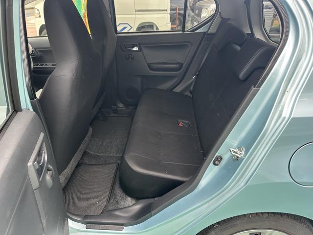 ★５年間新車保証★初度登録から５年間の新車保証が含まれています。長期間、安心してお乗り頂けます！保証費用は支払総額に含まれています！遠方のお客様は保証継承後、お近くのディーラーにて保証が受けられます！