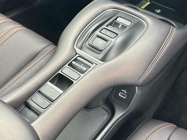 ZR-V e:HEV Z 内装色/マルーン ホンダセンシング フルLEDヘッドライト HondaCONNECTディスプレー+ETC2.0 マルチビューカメラシステム BOSEサウンドシステム シートヒーター パワーシート(25枚目)