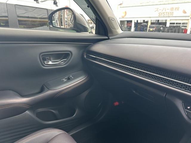 ZR-V e:HEV Z 内装色/マルーン ホンダセンシング フルLEDヘッドライト HondaCONNECTディスプレー+ETC2.0 マルチビューカメラシステム BOSEサウンドシステム シートヒーター パワーシート(26枚目)