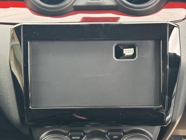 スイフトスポーツ ベースグレード　６ＭＴ　セーフティーパッケージ装着車　全方位カメラ　スマートキー　ＬＥＤヘッドライト　フルオートエアコン　シートヒーター　革巻きハンドル　オートクルーズコントロール　フォグランプ　登録済未使用車（18枚目）