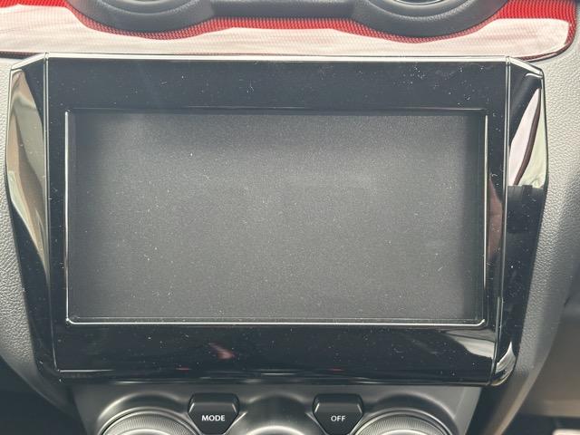 スイフトスポーツ ベースグレード　走行距離７５ＫＭ　６ＭＴ　セーフティサポート非装着車　スマートキー　ＬＥＤヘッドライト　フルオートエアコン　シートヒーター　革巻きハンドル　オートクルーズコントロール　フォグランプ　登録済未使用車（16枚目）