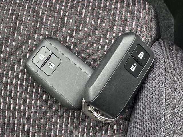 スイフトスポーツ ベースグレード　走行距離７５ＫＭ　６ＭＴ　セーフティサポート非装着車　スマートキー　ＬＥＤヘッドライト　フルオートエアコン　シートヒーター　革巻きハンドル　オートクルーズコントロール　フォグランプ　登録済未使用車（20枚目）