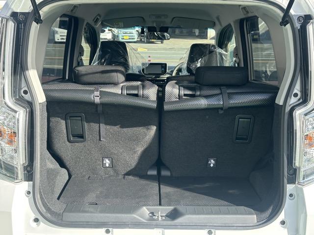 ステラ カスタムＲ　パノラマアップグレード　ナビゲーション　スマートキー　ＬＥＤヘッドライト　フルオートエアコン　シートヒーター　ベンチシート　衝突被害軽減ブレーキ　オートマチックハイビーム　アイドリングストップ（12枚目）