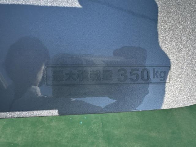 Ｎ－ＶＡＮ Ｇ　４ＷＤ　６ＭＴ　ホンダセンシング　マルチリフレクターハロゲンヘッドライト　運転席用＆助手席用ｉ－ＳＲＳエアバッグシステム　アクセサリーソケット（ＤＣ１２Ｖ）　キーレスエントリー　届出済未使用車（10枚目）