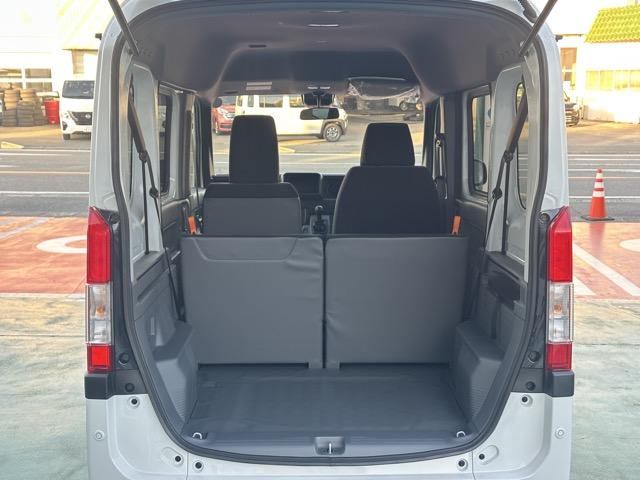 Ｎ－ＶＡＮ Ｇ　４ＷＤ　６ＭＴ　ホンダセンシング　マルチリフレクターハロゲンヘッドライト　運転席用＆助手席用ｉ－ＳＲＳエアバッグシステム　アクセサリーソケット（ＤＣ１２Ｖ）　キーレスエントリー　届出済未使用車（11枚目）