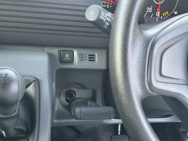Ｎ－ＶＡＮ Ｇ　４ＷＤ　６ＭＴ　ホンダセンシング　マルチリフレクターハロゲンヘッドライト　運転席用＆助手席用ｉ－ＳＲＳエアバッグシステム　アクセサリーソケット（ＤＣ１２Ｖ）　キーレスエントリー　届出済未使用車（21枚目）