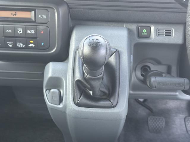 Ｎ－ＶＡＮ Ｇ　４ＷＤ　６ＭＴ　ホンダセンシング　マルチリフレクターハロゲンヘッドライト　運転席用＆助手席用ｉ－ＳＲＳエアバッグシステム　アクセサリーソケット（ＤＣ１２Ｖ）　キーレスエントリー　届出済未使用車（22枚目）