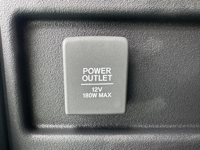 Ｎ－ＶＡＮ ファン・ターボ　２ＷＤ　ＣＶＴ　ホンダセンシング　フルＬＥＤヘッドライト　運転席用＆助手席用ｉ－ＳＲＳエアバッグシステム　充電用ＵＳＢジャック　スマートキー　アクセサリーソケット（ＤＣ１２Ｖ）　ディーラー試乗車（13枚目）