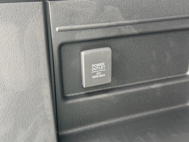 Ｎ－ＶＡＮ ファン・ターボ　２ＷＤ　ＣＶＴ　ホンダセンシング　フルＬＥＤヘッドライト　運転席用＆助手席用ｉ－ＳＲＳエアバッグシステム　充電用ＵＳＢジャック　スマートキー　アクセサリーソケット（ＤＣ１２Ｖ）　ディーラー試乗車（13枚目）