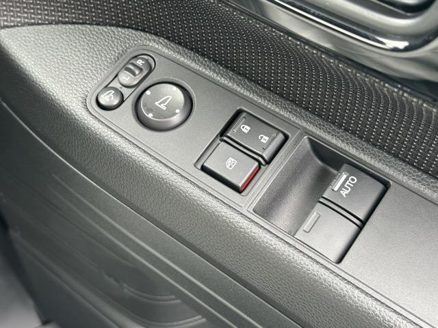 Ｎ－ＶＡＮ ファン・ターボ　２ＷＤ　ＣＶＴ　ホンダセンシング　フルＬＥＤヘッドライト　運転席用＆助手席用ｉ－ＳＲＳエアバッグシステム　充電用ＵＳＢジャック　スマートキー　アクセサリーソケット（ＤＣ１２Ｖ）　ディーラー試乗車（17枚目）