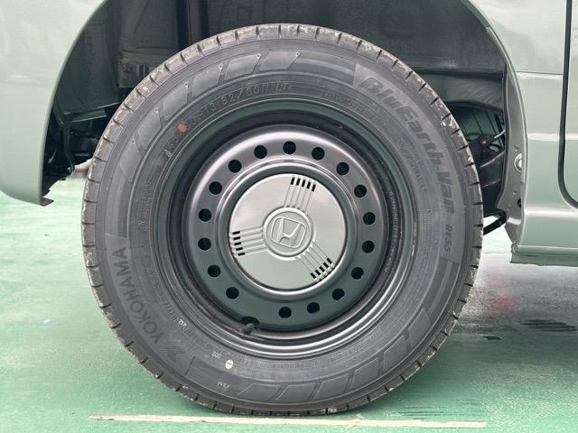 N-VAN e: e: ファン 純正ナビ(VXM-245ZFEi)付 ホンダセンシング フルLEDヘッドライト 急速充電ポート 7インチTFT液晶メーター 運転席シートヒーター 充電用USBジャック スマートキー 届出済未使用車(16枚目)