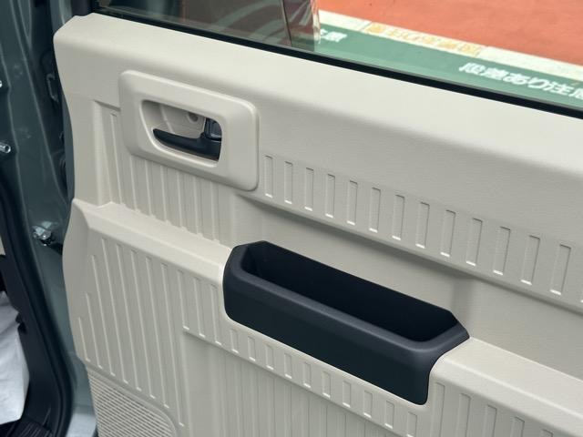 N-VAN e: e: ファン 純正ナビ(VXM-245ZFEi)付 ホンダセンシング フルLEDヘッドライト 急速充電ポート 7インチTFT液晶メーター 運転席シートヒーター 充電用USBジャック スマートキー 届出済未使用車(17枚目)