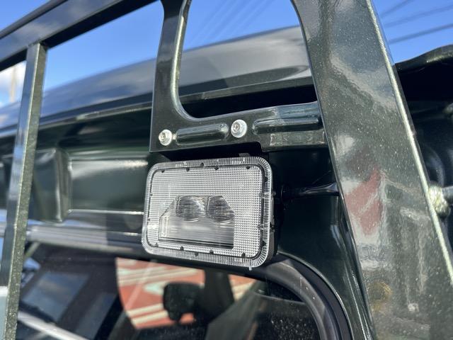 スーパーキャリイ Ｘ　２ＷＤ　４ＡＴ　キーレス　電動格納ドアミラー　パワーウィンドー　作業灯　衝突被害軽減ブレーキ　クリアランスソナー　アイドリングストップ　フォグランプ　オートライト　エアコン　パワステ（15枚目）