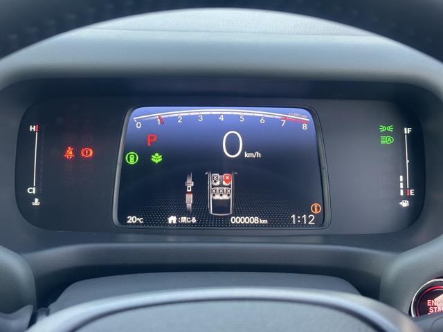 フリード クロスター　５人乗り　ホンダセンシング　ＬＥＤヘッドライト　両側パワースライドドア　運転席＆助手席シートヒーター　７インチＴＦＴ液晶メーター　本革巻ステアリング　コンビシート　ロールサンシェード　登録済未使用車（24枚目）