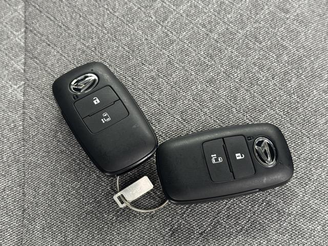 タント X スマートキー LEDヘッドライト 片側パワースライドドア フルオートエアコン シートヒーター ロールサンシェード シートバックテーブル USB充電ソケット 衝突被害軽減ブレーキ 届出済未使用車(19枚目)