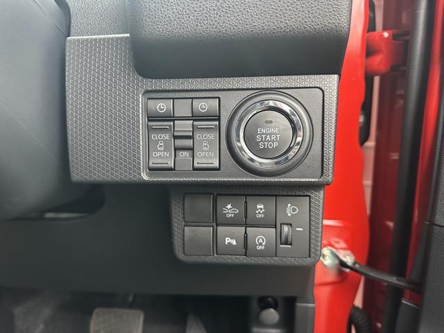 タント ファンクロス　スマートキー　ＬＥＤヘッドライト　両側パワースライドドア　フルオートエアコン　シートヒーター　ロールサンシェード　シートバックテーブル　ルーフレール　ＵＳＢ充電ソケット　フォグランプ　届出済未使用車（18枚目）