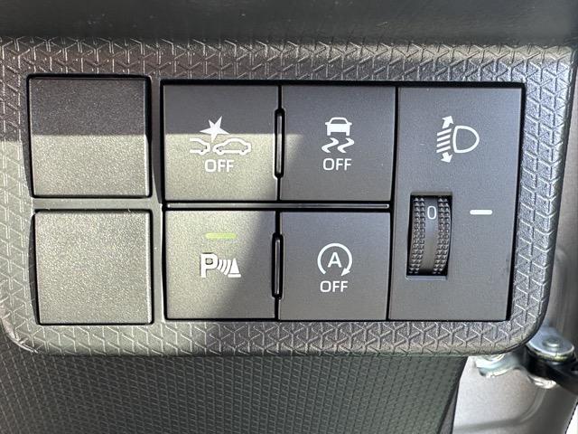 タント Ｘ　スマートキー　ＬＥＤヘッドライト　片側パワースライドドア　フルオートエアコン　シートヒーター　ロールサンシェード　シートバックテーブル　ＵＳＢ充電ソケット　衝突被害軽減ブレーキ　届出済未使用車（19枚目）