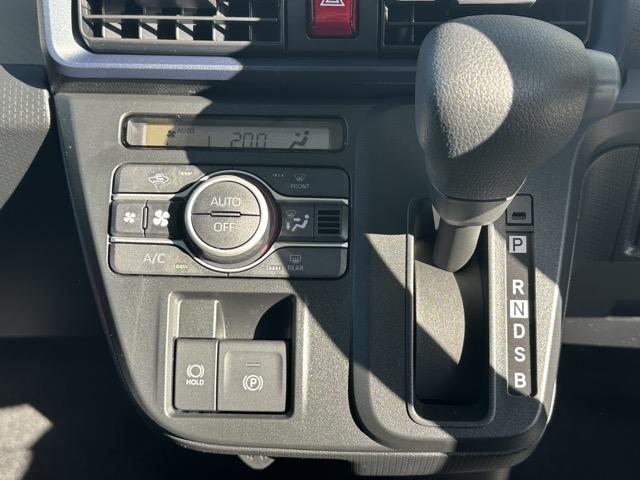 タント Ｘ　スマートキー　ＬＥＤヘッドライト　片側パワースライドドア　フルオートエアコン　シートヒーター　ロールサンシェード　シートバックテーブル　ＵＳＢ充電ソケット　衝突被害軽減ブレーキ　届出済未使用車（20枚目）