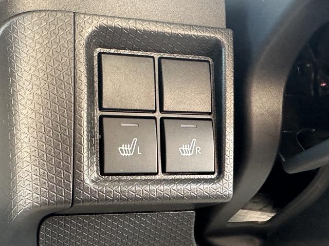 タント Ｘ　スマートキー　ＬＥＤヘッドライト　片側パワースライドドア　フルオートエアコン　シートヒーター　ロールサンシェード　シートバックテーブル　ＵＳＢ充電ソケット　衝突被害軽減ブレーキ　届出済未使用車（21枚目）