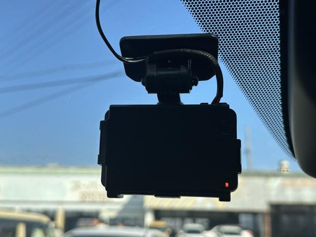 ★納車前に、当社の指定工場で納車前点検を行って納車しますので、安心してお乗りいただけます！もちろん、点検料は車両本体価格に含まれています。