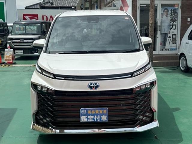 ヴォクシー ハイブリッドＳ－Ｚ　７人乗り　プロジェクター式ＬＥＤヘッドランプ　ユニバーサルステップ　１０．５インチディスプレイオーディオ　ＥＴＣ２．０　ＴＶ＋ＣＤ・ＤＶＤデッキ　両側パワースライドドア　シートヒーター　登録済未使用車（39枚目）