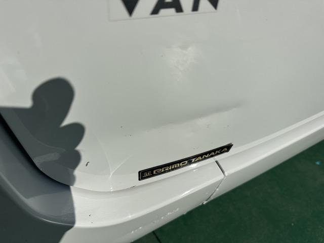 Ｎ－ＶＡＮ Ｌ　走行距離９，８６６ｋｍ　４ＷＤ　６ＭＴ　純正ＣＤデッキ（ＷＸ－１７４ＣＵ）・フロアマット・ドアバイザー付　ホンダセンシング　電動格納式ドアミラー　キーレスエントリー　オートエアコン　バックカメラ（25枚目）