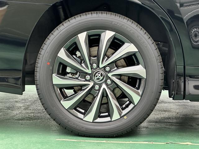 ヴォクシー ハイブリッドＳ－Ｚ　７人乗り　プロジェクター式ＬＥＤヘッドランプ　ユニバーサルステップ　１０．５インチディスプレイオーディオ　ＥＴＣ２．０　ＴＶ＋ＣＤ・ＤＶＤデッキ　両側パワースライドドア　シートヒーター　登録済未使用車（21枚目）