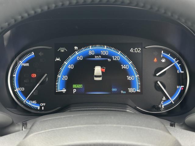 ヴォクシー ハイブリッドＳ－Ｚ　７人乗り　プロジェクター式ＬＥＤヘッドランプ　ユニバーサルステップ　１０．５インチディスプレイオーディオ　ＥＴＣ２．０　ＴＶ＋ＣＤ・ＤＶＤデッキ　両側パワースライドドア　シートヒーター　登録済未使用車（31枚目）