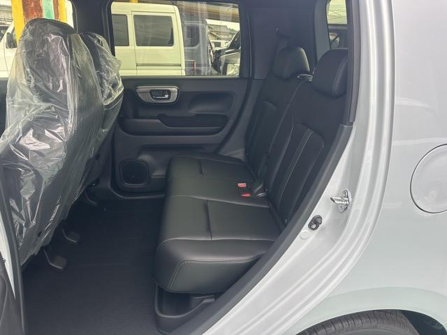 N-WGNカスタム L・ターボ ホンダセンシング LEDヘッドランプ 電子制御パーキングブレーキ オートブレーキホールド機能 液晶メーター 本革巻ステアリング パドルシフト 運転席・助手席シートヒーター バックカメラ 届出済未使用車(7枚目)