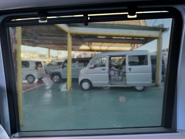 Ｎ－ＢＯＸ ファッションスタイル　ホンダセンシング　ＬＥＤヘッドランプ　パワースライドドア　アダプティブクルーズコントロール　電子制御パーキングブレーキ　オートブレーキホールド機能　ロールサンシェード　液晶メーター　届出済未使用車（10枚目）