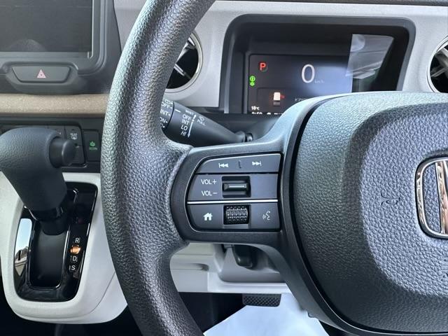 Ｎ－ＢＯＸ ファッションスタイル　ホンダセンシング　ＬＥＤヘッドランプ　パワースライドドア　アダプティブクルーズコントロール　電子制御パーキングブレーキ　オートブレーキホールド機能　ロールサンシェード　液晶メーター　届出済未使用車（18枚目）