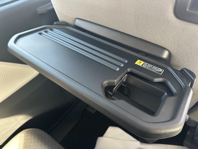 タント X スマートキー LEDヘッドライト 片側パワースライドドア フルオートエアコン シートヒーター ロールサンシェード シートバックテーブル USB充電ソケット 衝突被害軽減ブレーキ 届出済未使用車(11枚目)